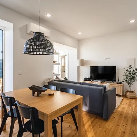 Apartment Akicity Ourique White